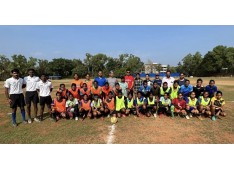  Arun Malhotra of J&K  interacts with Kerala Women Footballers